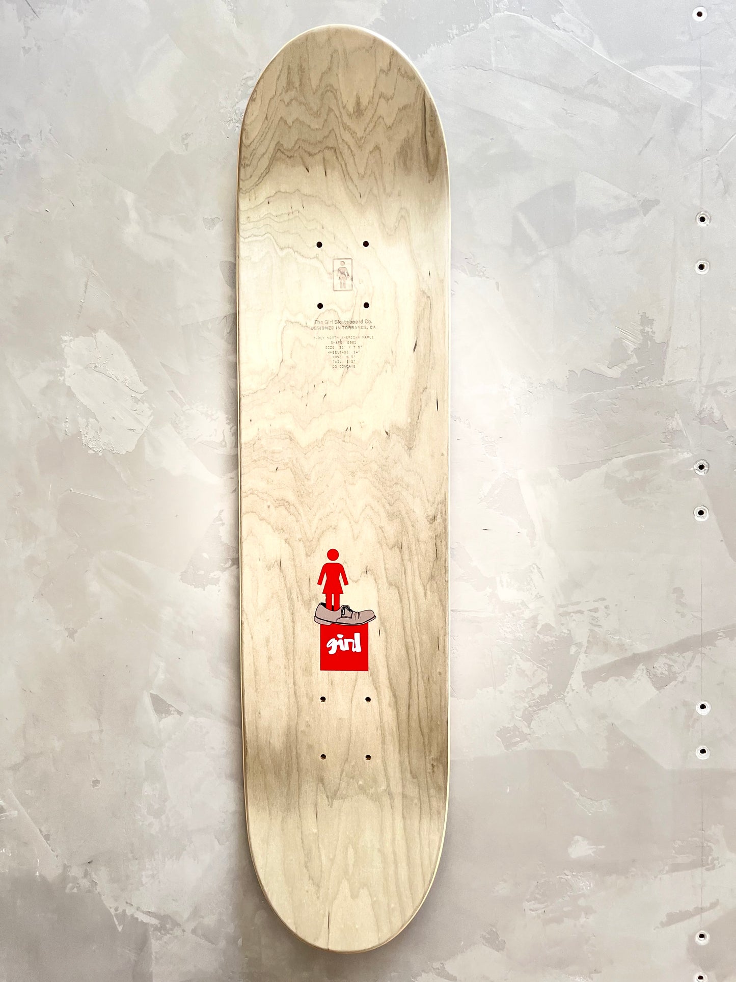 GIRL WILSON HECOX PORTRAIT DECK (GRIP INCLUDED)